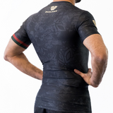 Phalanx Jiu-jitsu BJJ short-sleeve rash guard is perfect for training jiu-jitsu, no-gi grappling, MMA—mixed martial arts, Brazilian Jiu-jitsu, wrestling, and judo. It is also perfect for no-gi JJ or gi jiu-jitsu, and it can be worn at Spartan Race, Tough Mudder, Yoga—all athletics!