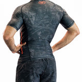 SHADOW SHORT-SLEEVE RASH GUARD