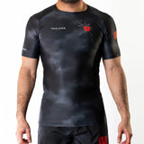 TITAN SHORT-SLEEVE RASH GUARD