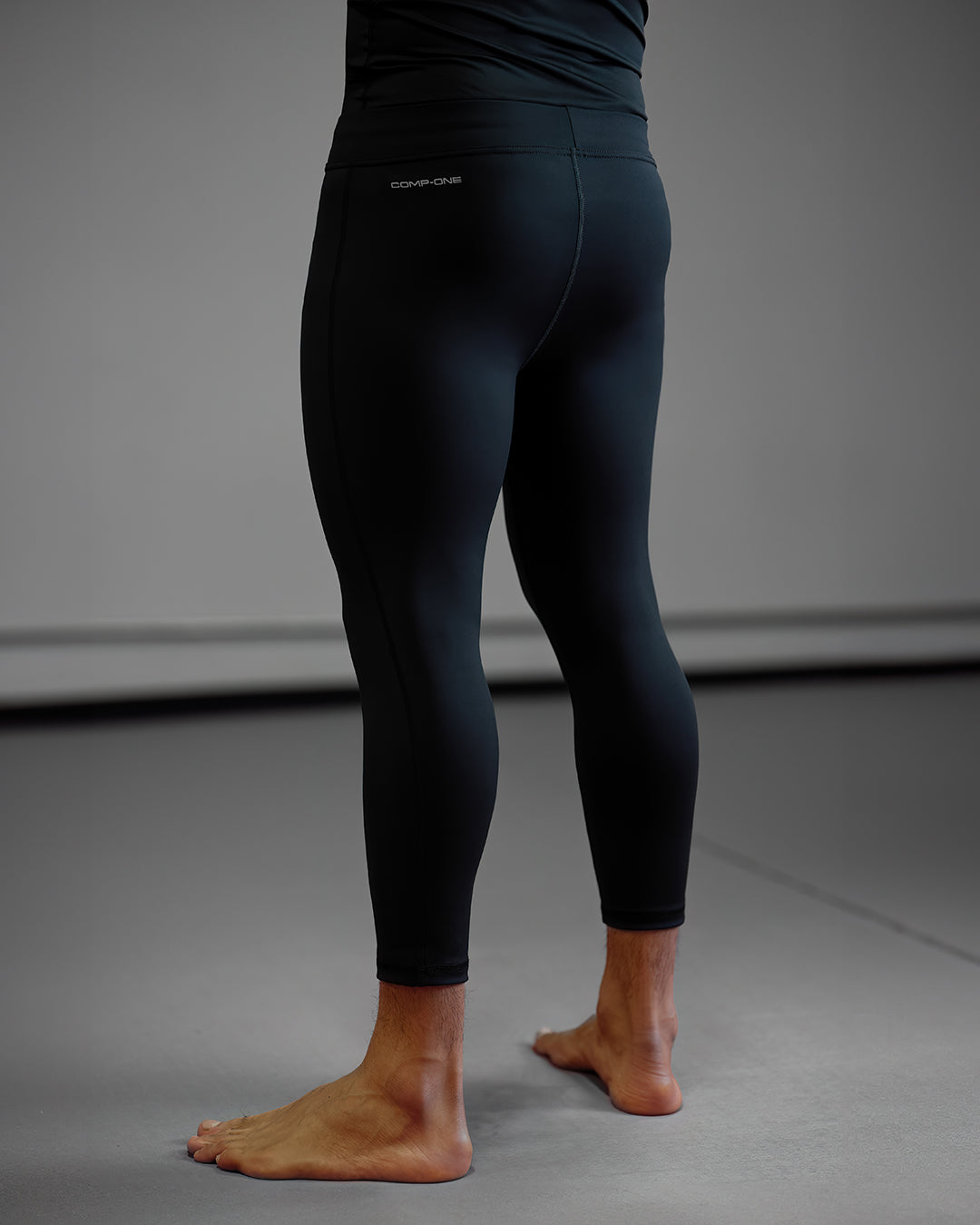 Phalanx jiu jitsu tights for BJJ and MMA, compression pants perfect for No Gi Jiu Jitsu, Brazilian Jiu-Jitsu and Mixed Martial Arts - all grappling, wrestling, surfing, yoga - all athletics! Workout clothes for a wide range of everyday sports, gym wear and exercise activities.