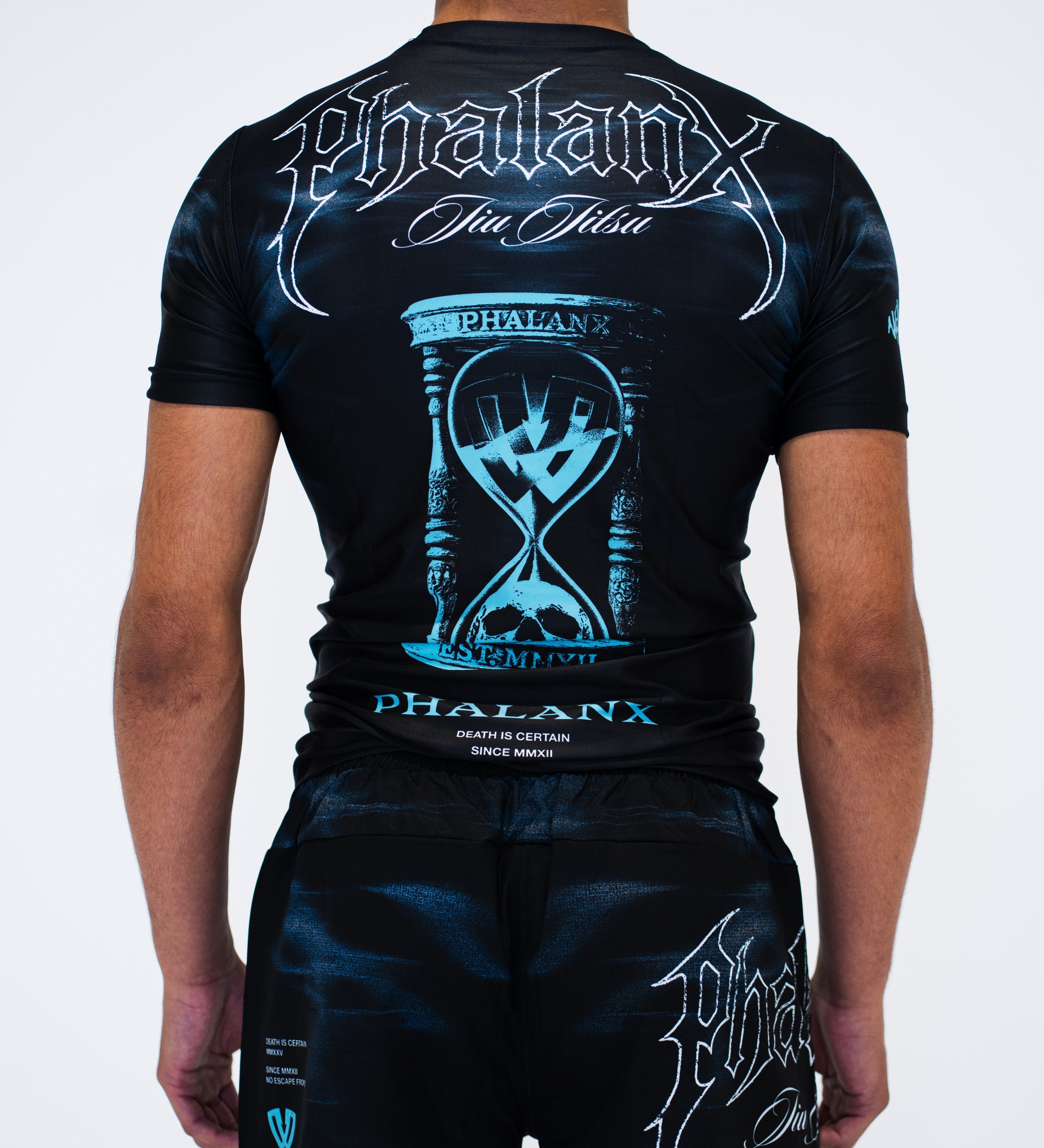GRAVEN RASH GUARD