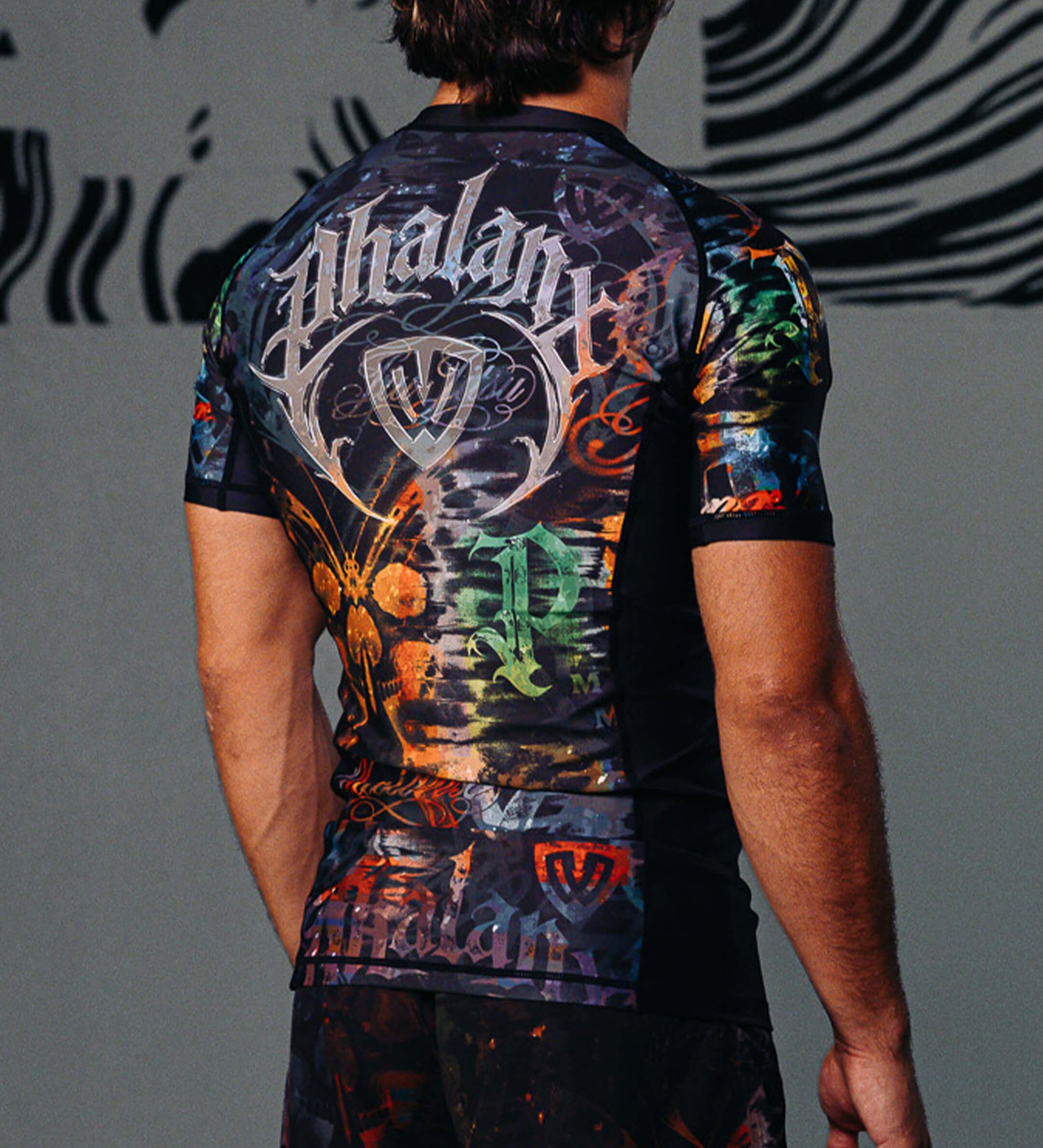 ETERNAL RASH GUARD