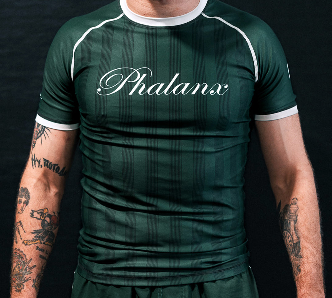 HERITAGE SHORT-SLEEVE RASH GUARD | EVERGREEN