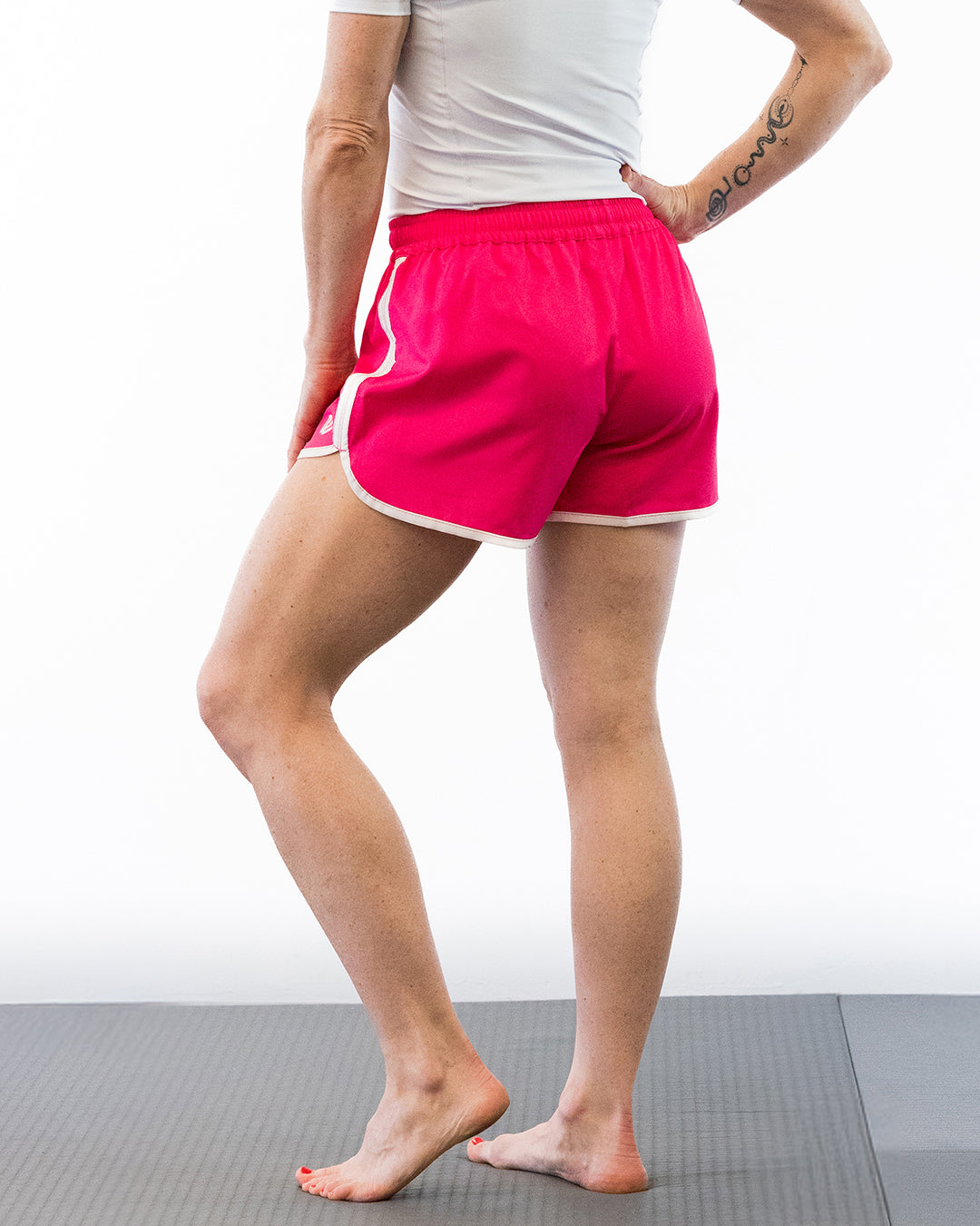 Phalanx Women's Jiu-jitsu BJJ fight shorts are perfect for training jiu-jitsu, No-Gi, grappling, MMA—mixed martial arts, Brazilian Jiu-jitsu, wrestling, and judo. It is also perfect for no gi JJ or gi jiu jitsu, and it can be worn at Spartan Race, Tough Mudder, Yoga, Surfing, Fitness—all athletics!