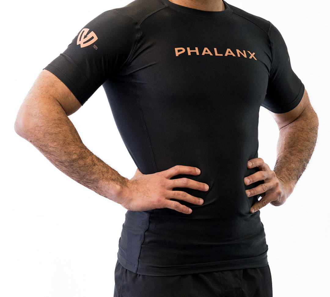 Phalanx Jiu-jitsu BJJ short-sleeve rash guard is perfect for training jiu-jitsu, no-gi grappling, MMA—mixed martial arts, Brazilian Jiu-jitsu, wrestling, and judo. It is also perfect for no-gi JJ or gi jiu-jitsu, and it can be worn at Spartan Race, Tough Mudder, Yoga—all athletics!