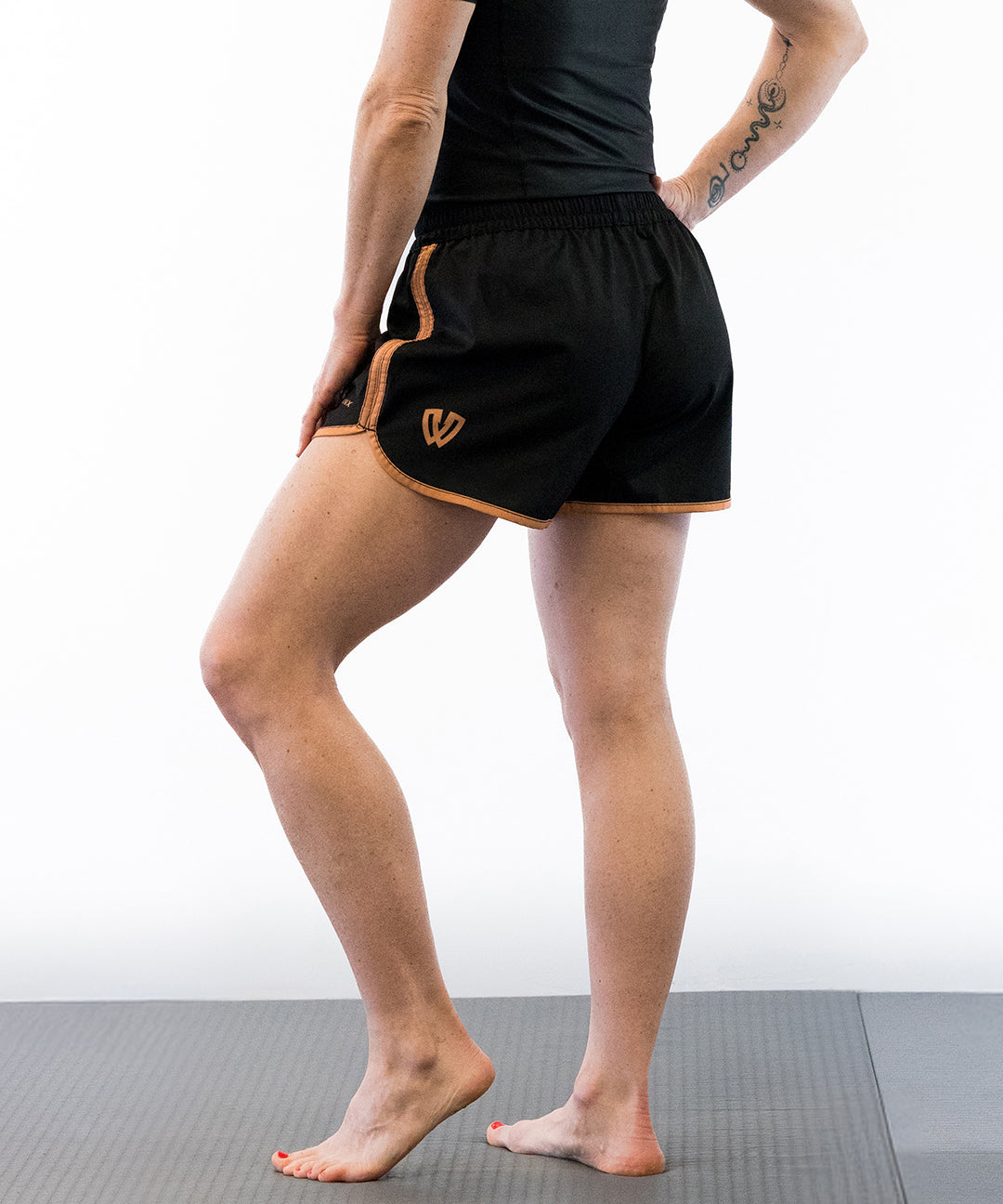 Phalanx Women's Jiu-jitsu BJJ fight shorts are perfect for training jiu-jitsu, No-Gi, grappling, MMA—mixed martial arts, Brazilian Jiu-jitsu, wrestling, and judo. It is also perfect for no gi JJ or gi jiu jitsu, and it can be worn at Spartan Race, Tough Mudder, Yoga, Surfing, Fitness—all athletics!