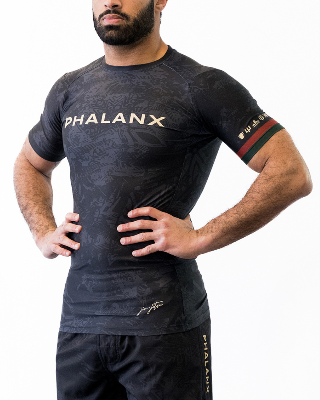 Phalanx Jiu-jitsu BJJ short-sleeve rash guard is perfect for training jiu-jitsu, no-gi grappling, MMA—mixed martial arts, Brazilian Jiu-jitsu, wrestling, and judo. It is also perfect for no-gi JJ or gi jiu-jitsu, and it can be worn at Spartan Race, Tough Mudder, Yoga—all athletics!