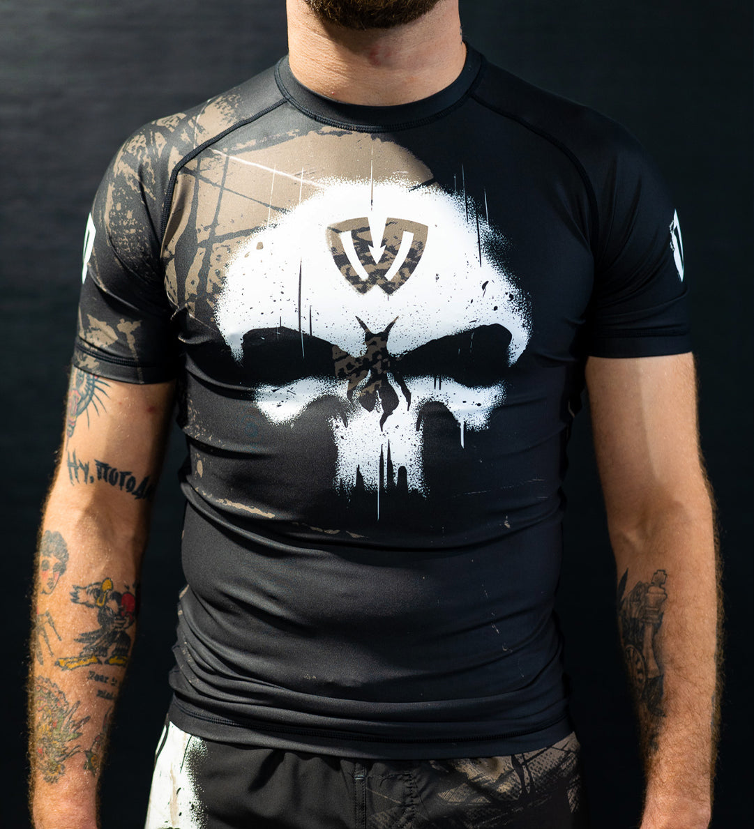 SUB DIV EXECUTIONER SHORT SLEEVE RASH GUARD