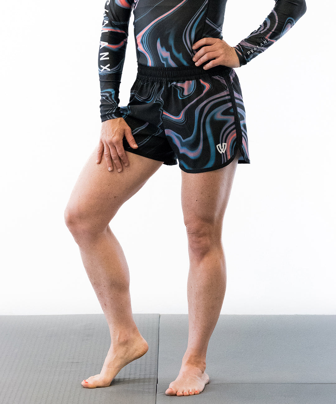 Black with swirls women's jiu jitsu rash guard